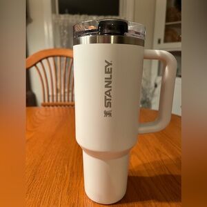 Stanley 40 OZ Quencher Pro Tour